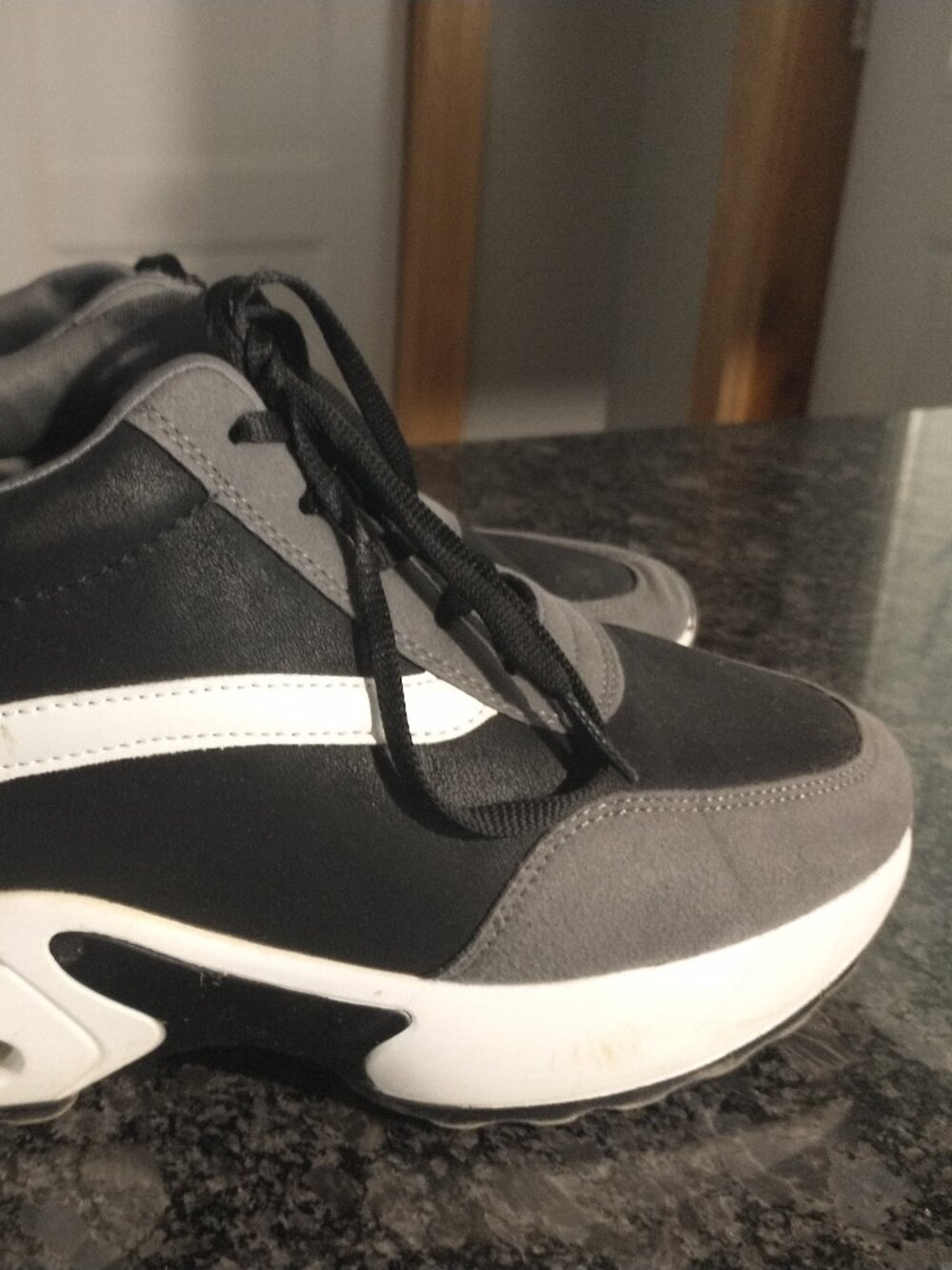 Women's shoes - Picture 3 of 6